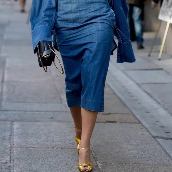 Gucci Women's Crawford Metallic Leather Sandals 38.5 - Picture 7 of 16